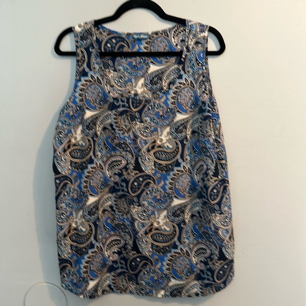 Woman’s top